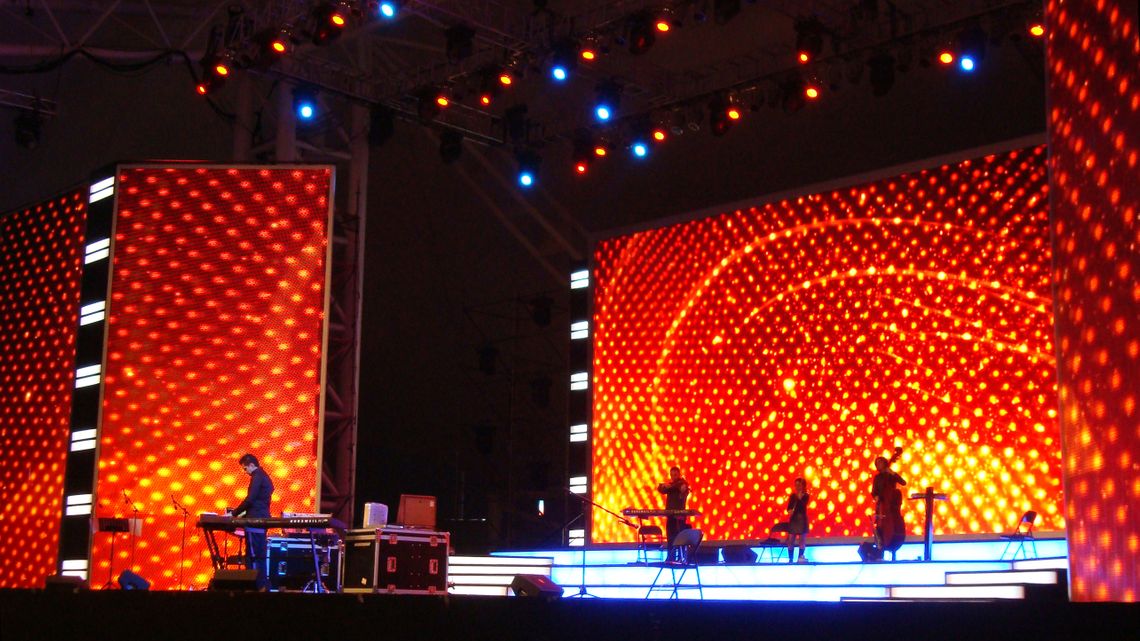 Concert - Shanghai, China, 2010